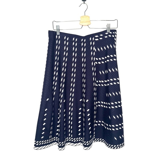 Nic+Zoe | Navy and White Falling Star Diamond A-line Sweater Skirt Size Medium - Picture 5 of 6